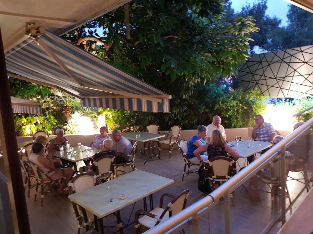 Castel Vecchio 3* Ajaccio (Corsica)